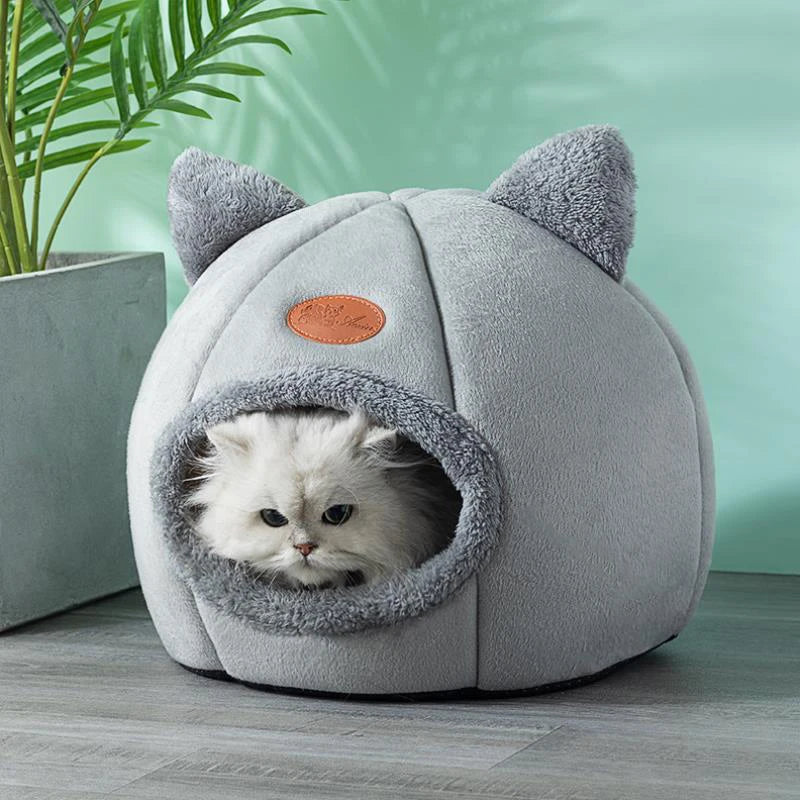 Deep Sleep Comfort Cat Bed – Cozy Winter Mat & Indoor Cave Nest for Cats & Small Dogs